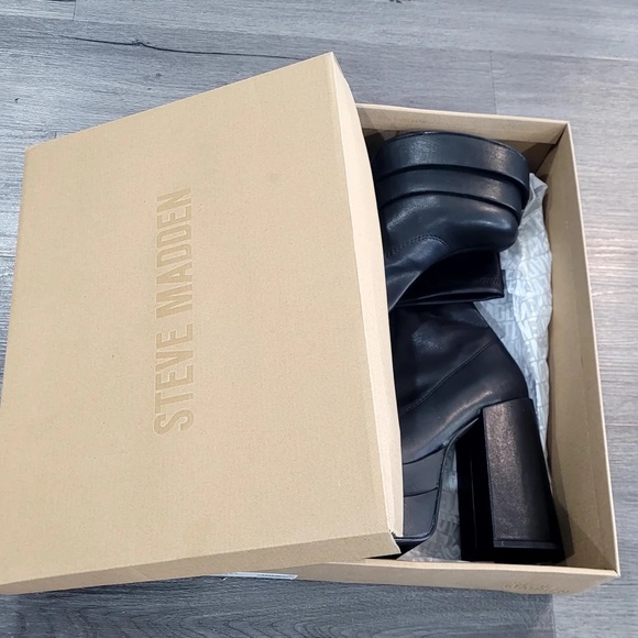 Steve Madden Cypress Boots Women Size 10 - Picture 2 of 5